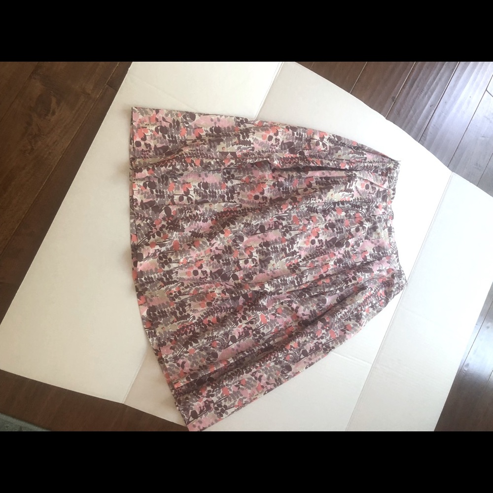 Size 8 So Marilyn full skirt excellent condition cotton